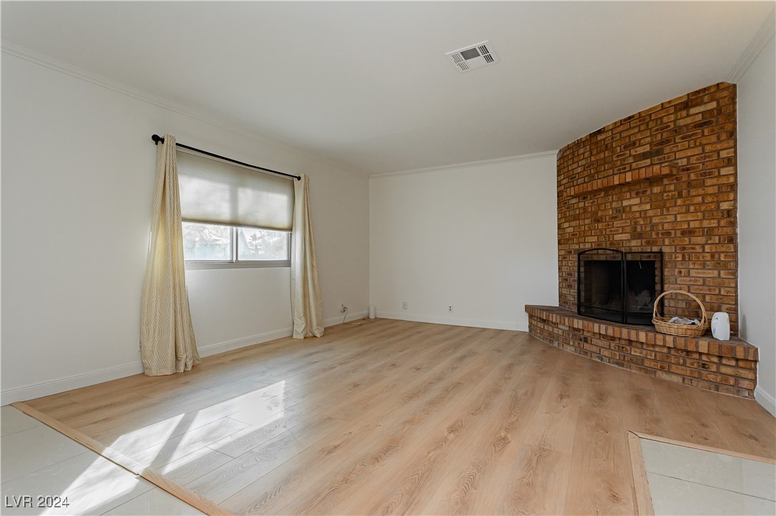 3045 South Lindell Road Las Vegas, NV 89146 - Photo 7 of 48 Gallery Image 7