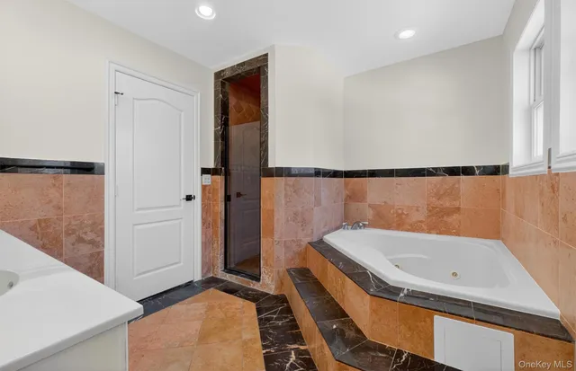 $700,000 | 27 King Drive, Poughkeepsie, NY 12603