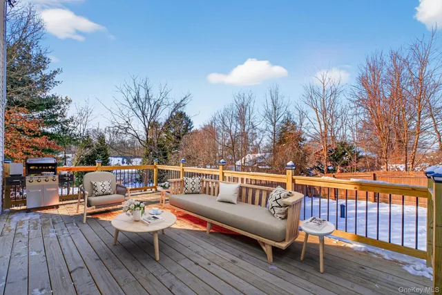 $700,000 | 27 King Drive, Poughkeepsie, NY 12603