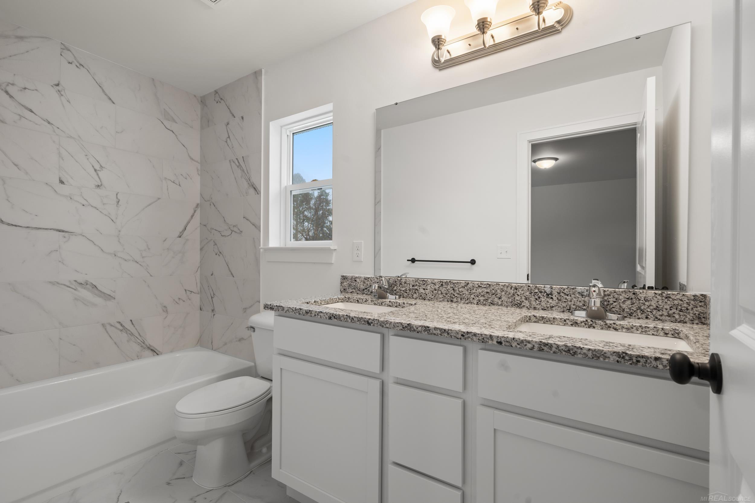 2552 Melvin Avenue Rochester, MI 48307 - Photo 20 of 26 50144868-233672bf-9e93-409a-a613-ced11e2e01f0.JPG