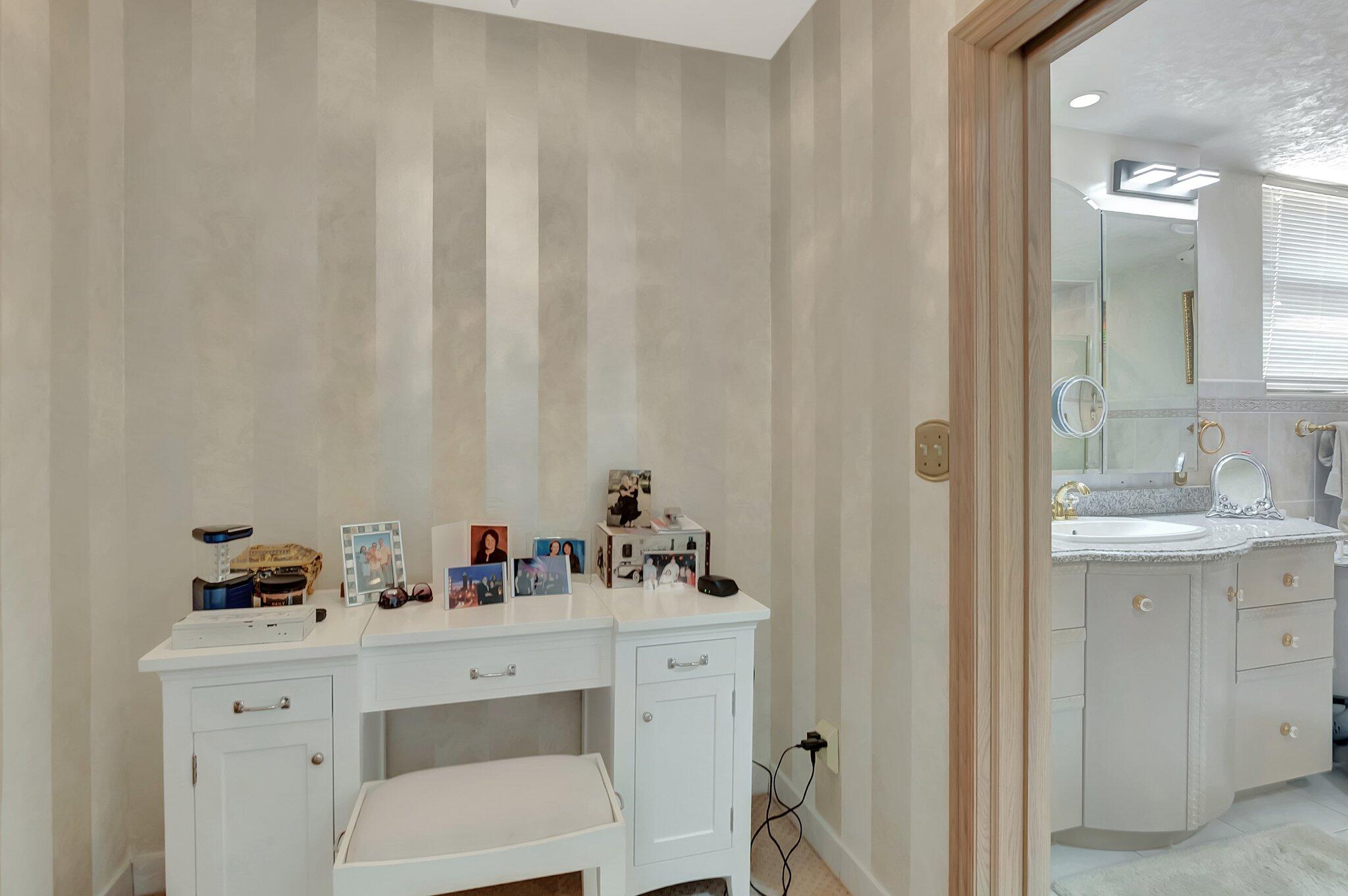 7235 Promenade Drive, Unit 802J Boca Raton, FL 33433 - Photo 27 of 49 Master bath area