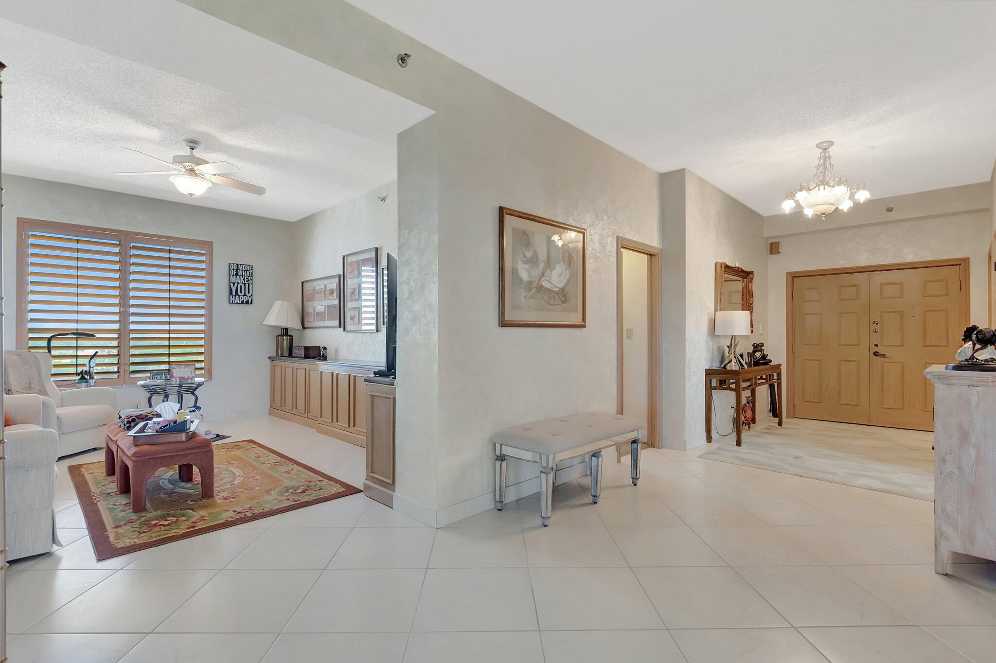 7235 Promenade Drive, Unit 802J Boca Raton, FL 33433 - Photo 4 of 49 foyer