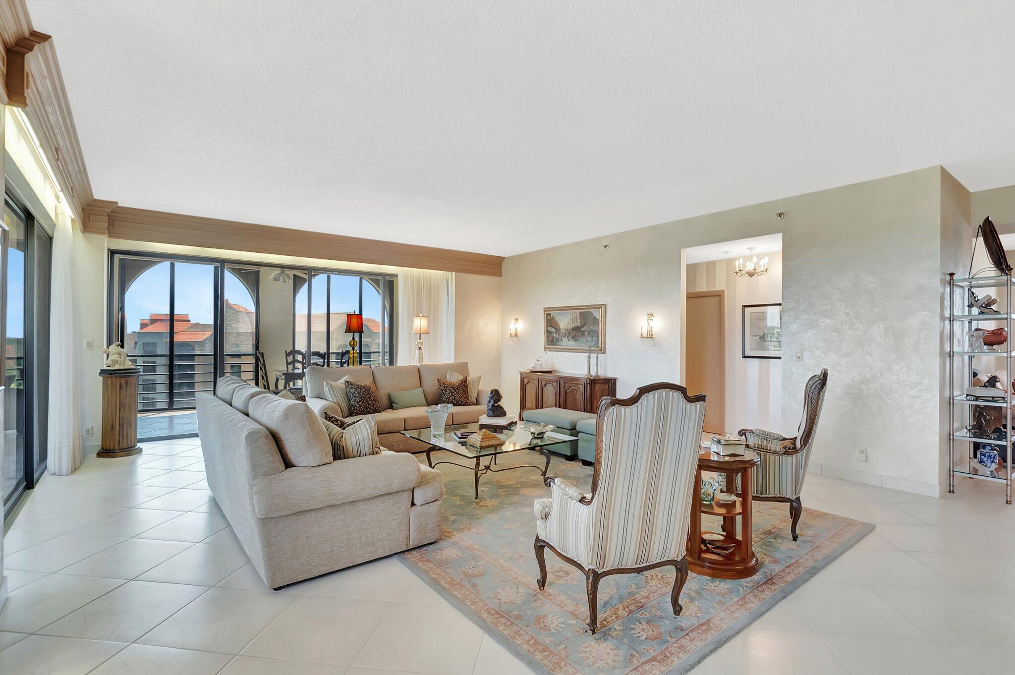 7235 Promenade Drive, Unit 802J Boca Raton, FL 33433 - Photo 6 of 49 Living area