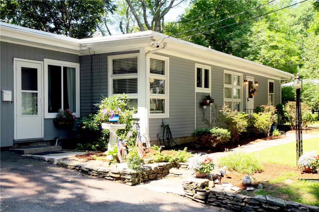 394 Old River Road Lincoln, RI 02838 - Photo 2 of 34 Gallery Image 2