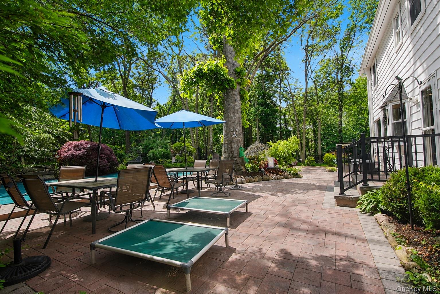 77 Shore Road Mount Sinai, NY 11766 - Photo 31 of 33