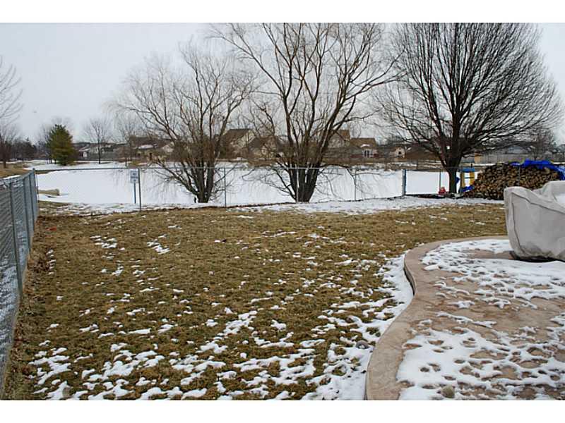 445 East Pine Ridge Drive Westfield, IN 46074 - Photo 2 of 14