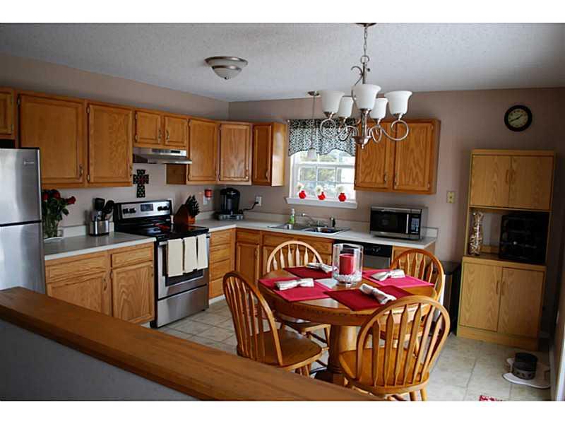 445 East Pine Ridge Drive Westfield, IN 46074 - Photo 4 of 14