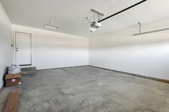 $450,000 | 2503 Treeline Drive, Bloomington, IL 61704