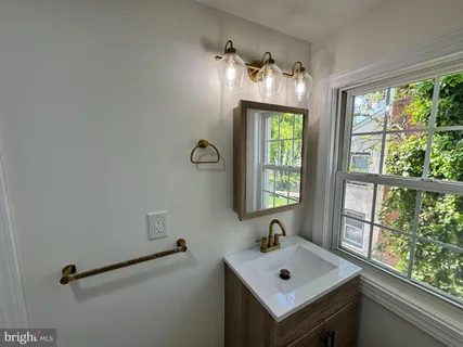 $329,900 | 108 Buck Lane, New Castle, DE 19720