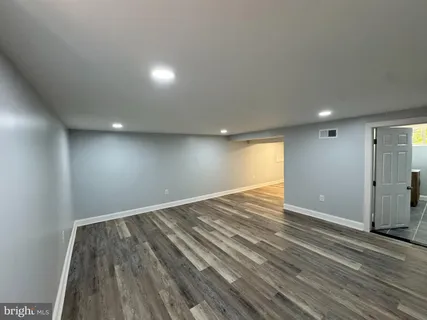 $329,900 | 108 Buck Lane, New Castle, DE 19720