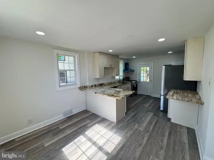 $329,900 | 108 Buck Lane, New Castle, DE 19720