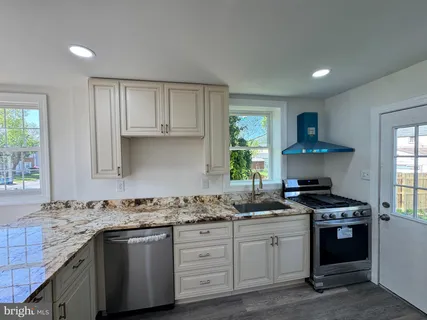 $329,900 | 108 Buck Lane, New Castle, DE 19720