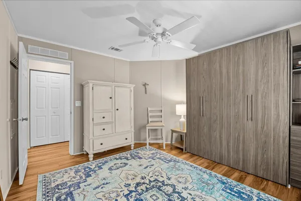 $369,900 | 121 Southeast Paradise Place, Stuart, FL 34997