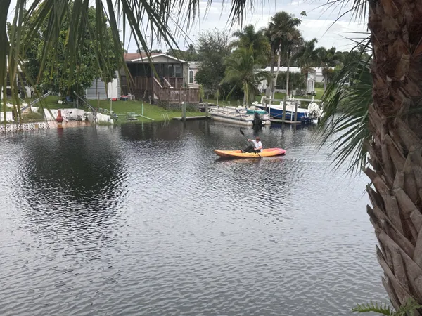 $369,900 | 121 Southeast Paradise Place, Stuart, FL 34997