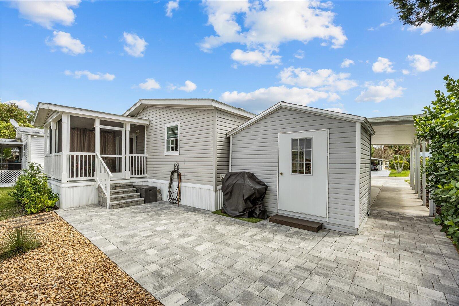 121 Southeast Paradise Place Stuart, FL 34997 - Photo 24 of 33 27-par in-24