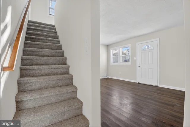 a view of an entryway