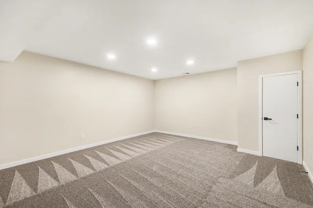 $265,500 | 2671 Stonebluff Drive Southwest, Wyoming, MI 49519