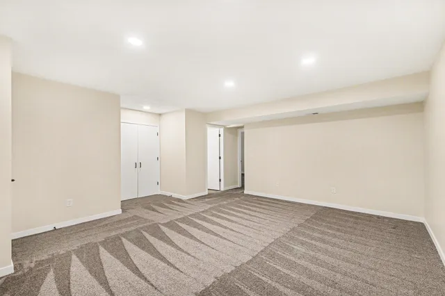 $260,000 | 2671 Stonebluff Drive Southwest, Wyoming, MI 49519