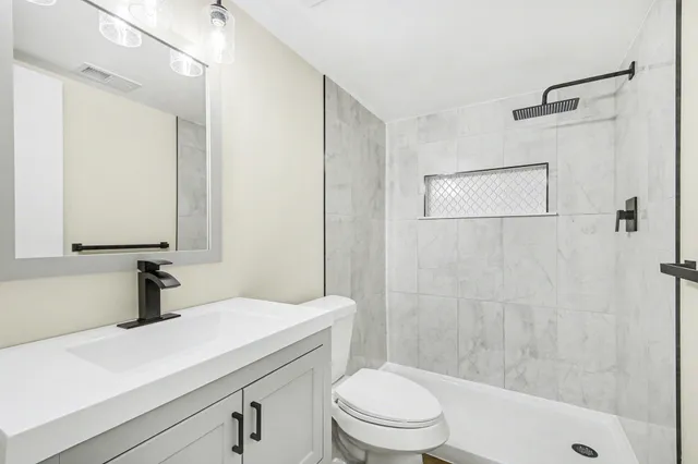 $260,000 | 2671 Stonebluff Drive Southwest, Wyoming, MI 49519