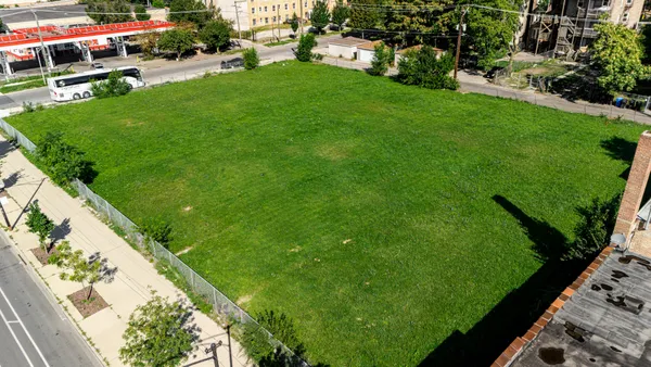 a view of an outdoor space