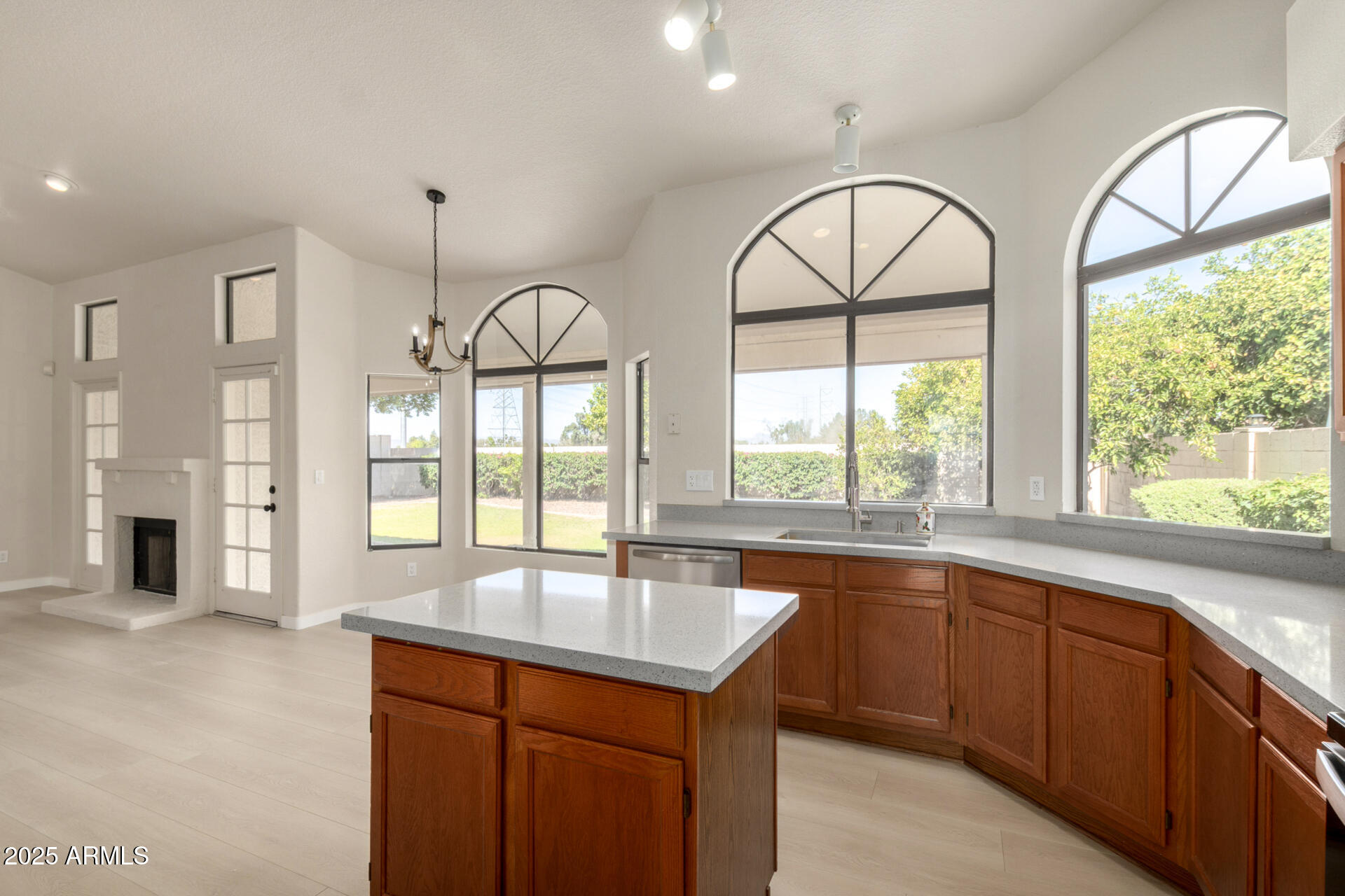 319 North Riata Street Gilbert, AZ 85234 - Photo 15 of 44 15 Riata