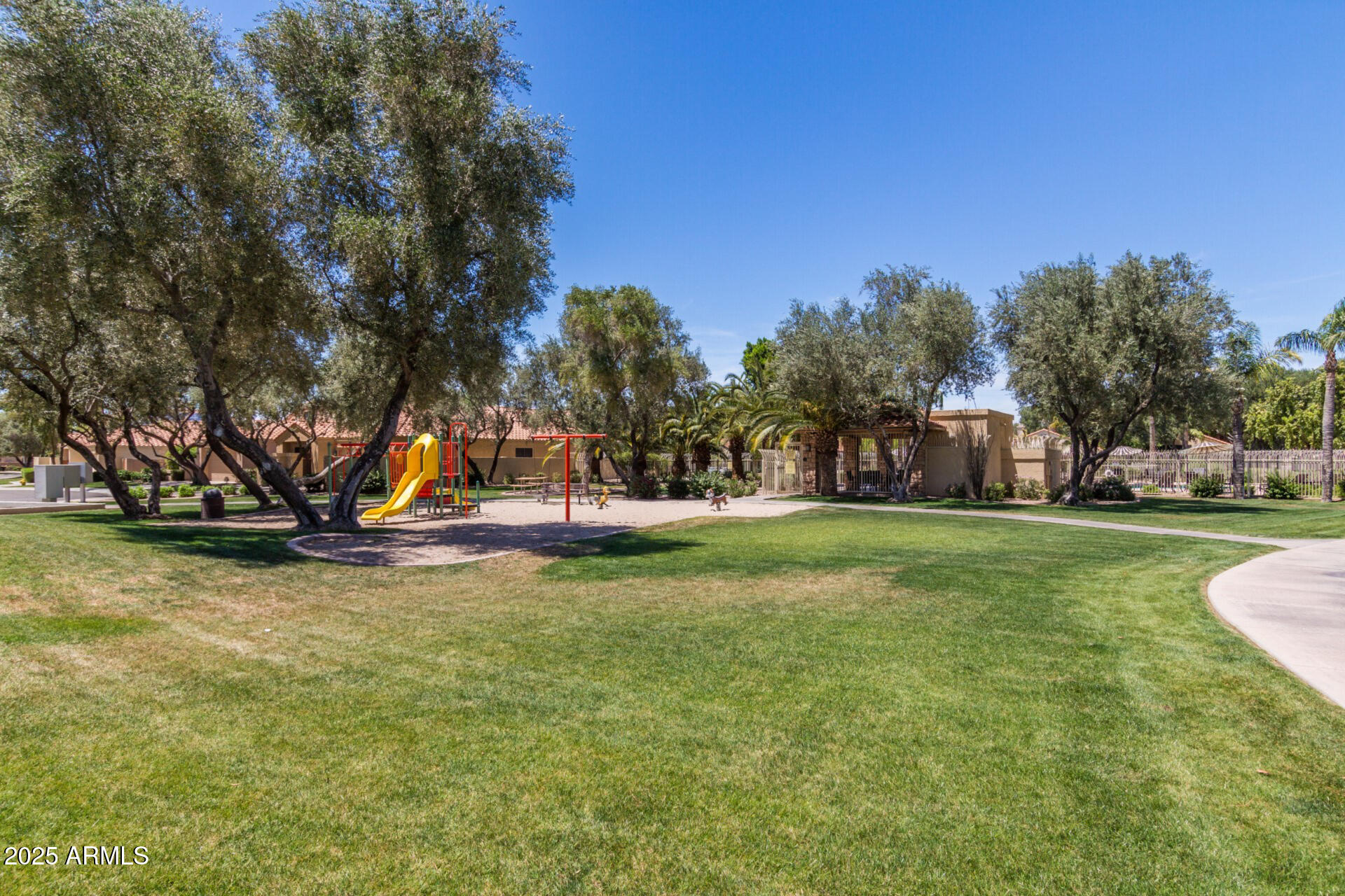 319 North Riata Street Gilbert, AZ 85234 - Photo 41 of 44 41 Riata