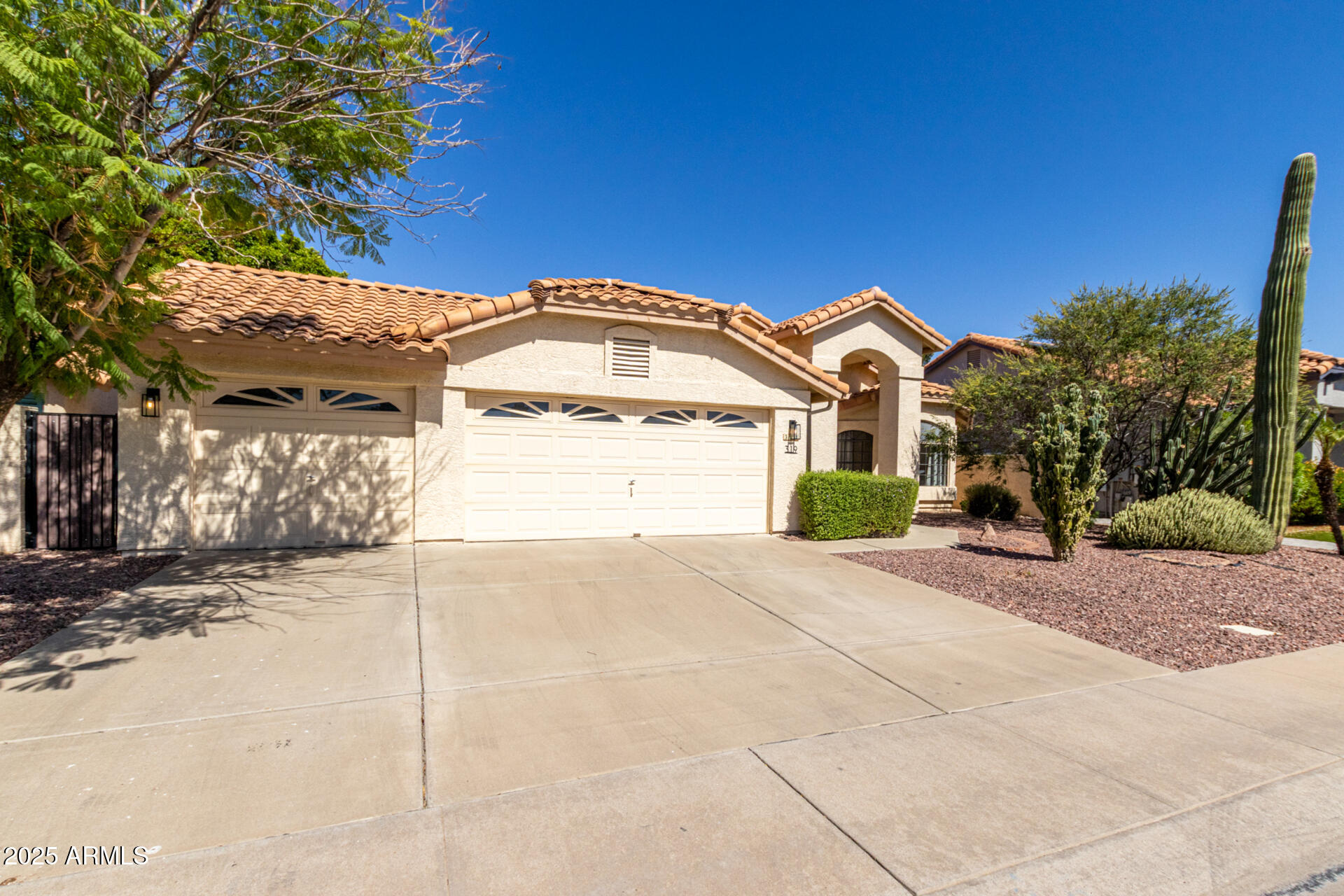 319 North Riata Street Gilbert, AZ 85234 - Photo 6 of 44 06 Riata