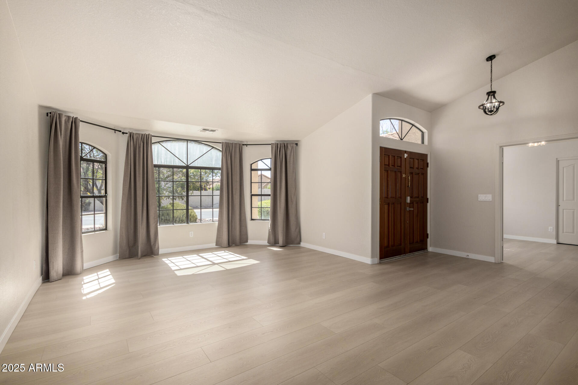 319 North Riata Street Gilbert, AZ 85234 - Photo 7 of 44 07 Riata