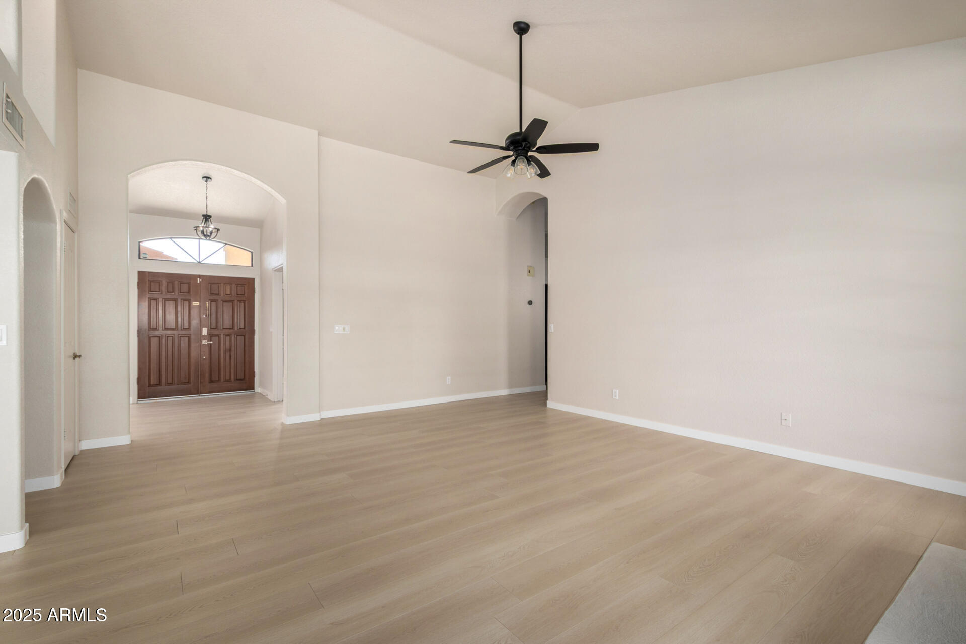 319 North Riata Street Gilbert, AZ 85234 - Photo 9 of 44 09 Riata