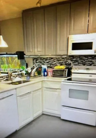 $2,350 | Hialeah Acres, Hialeah, FL 33013