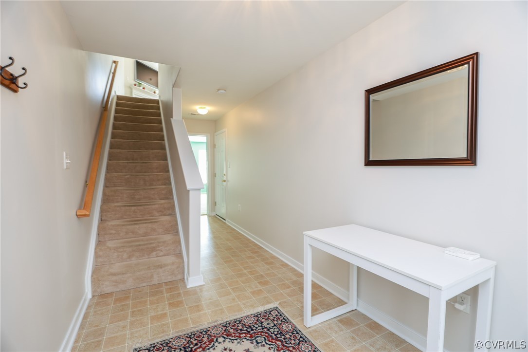 519 Ridgemoor Place Midlothian, VA 23114 - Photo 7 of 45 Stairway going to 2nd floor in Foyer area