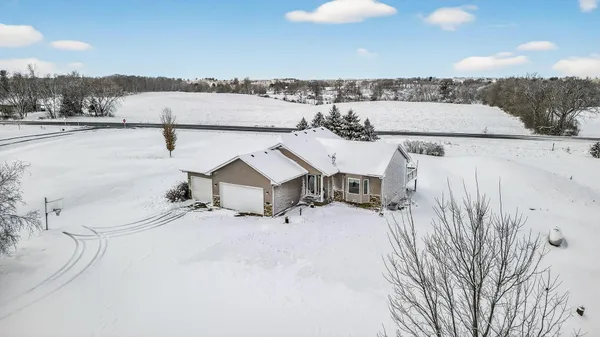 $415,000 | 860 527th Circle, Stanchfield, MN 55080
