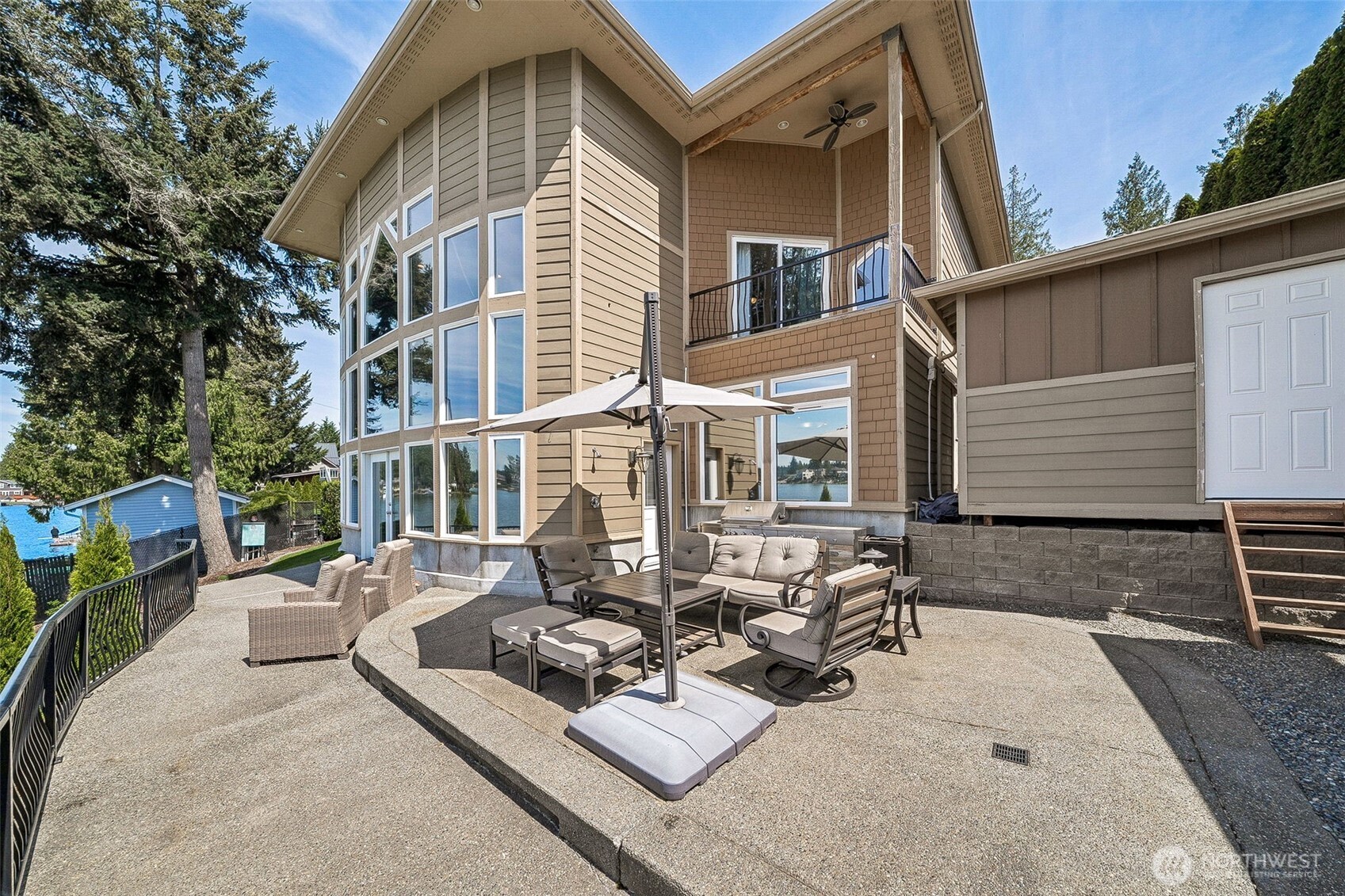 6804 Vandermark Road East Bonney Lake, WA 98391 - Photo 15 of 40