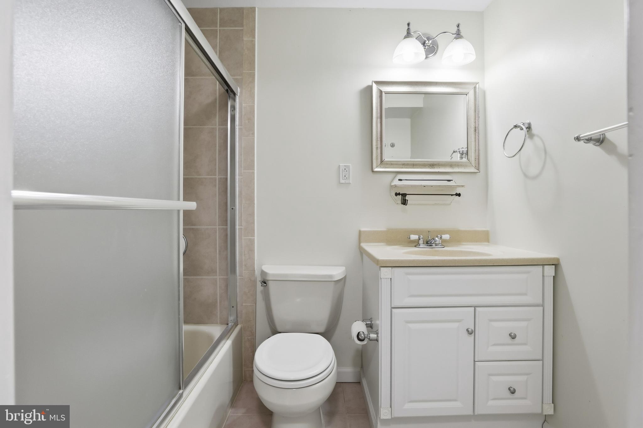 5 Hyacinth Court, Unit 73 Gaithersburg, MD 20878 - Photo 23 of 35