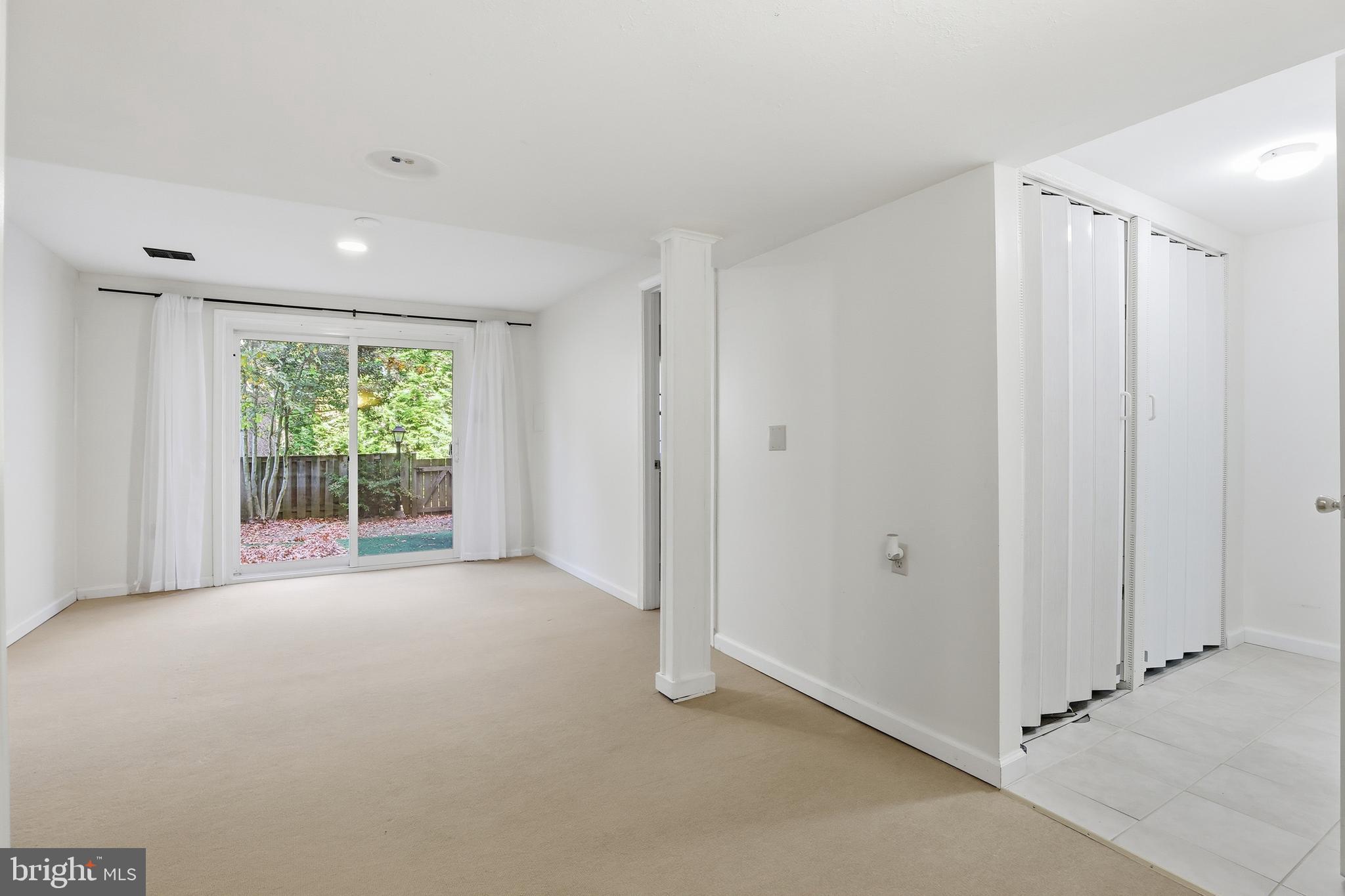 5 Hyacinth Court, Unit 73 Gaithersburg, MD 20878 - Photo 25 of 35