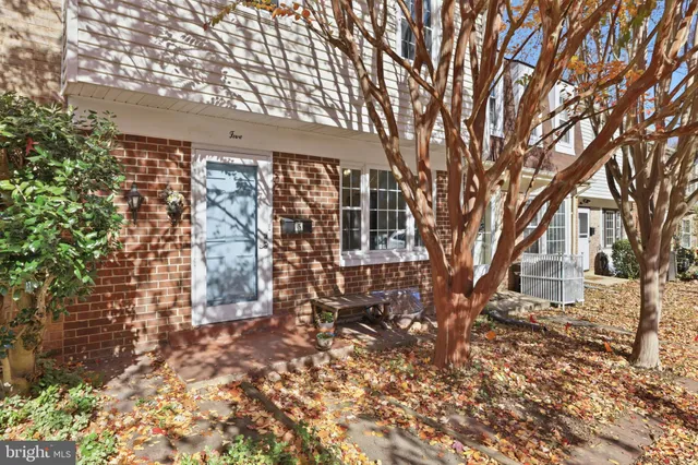 $445,000 | 5 Hyacinth Court, Unit 73, Gaithersburg, MD 20878