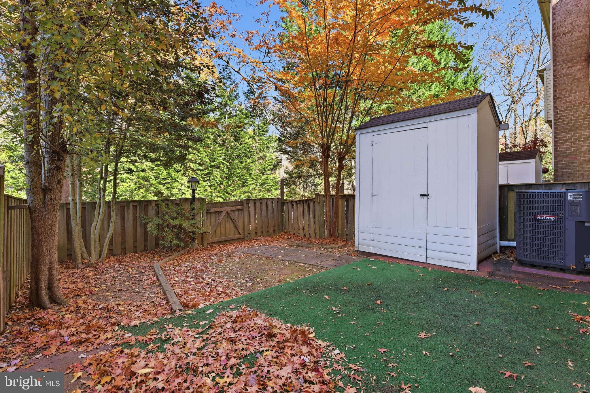 5 Hyacinth Court, Unit 73 Gaithersburg, MD 20878 - Photo 33 of 35