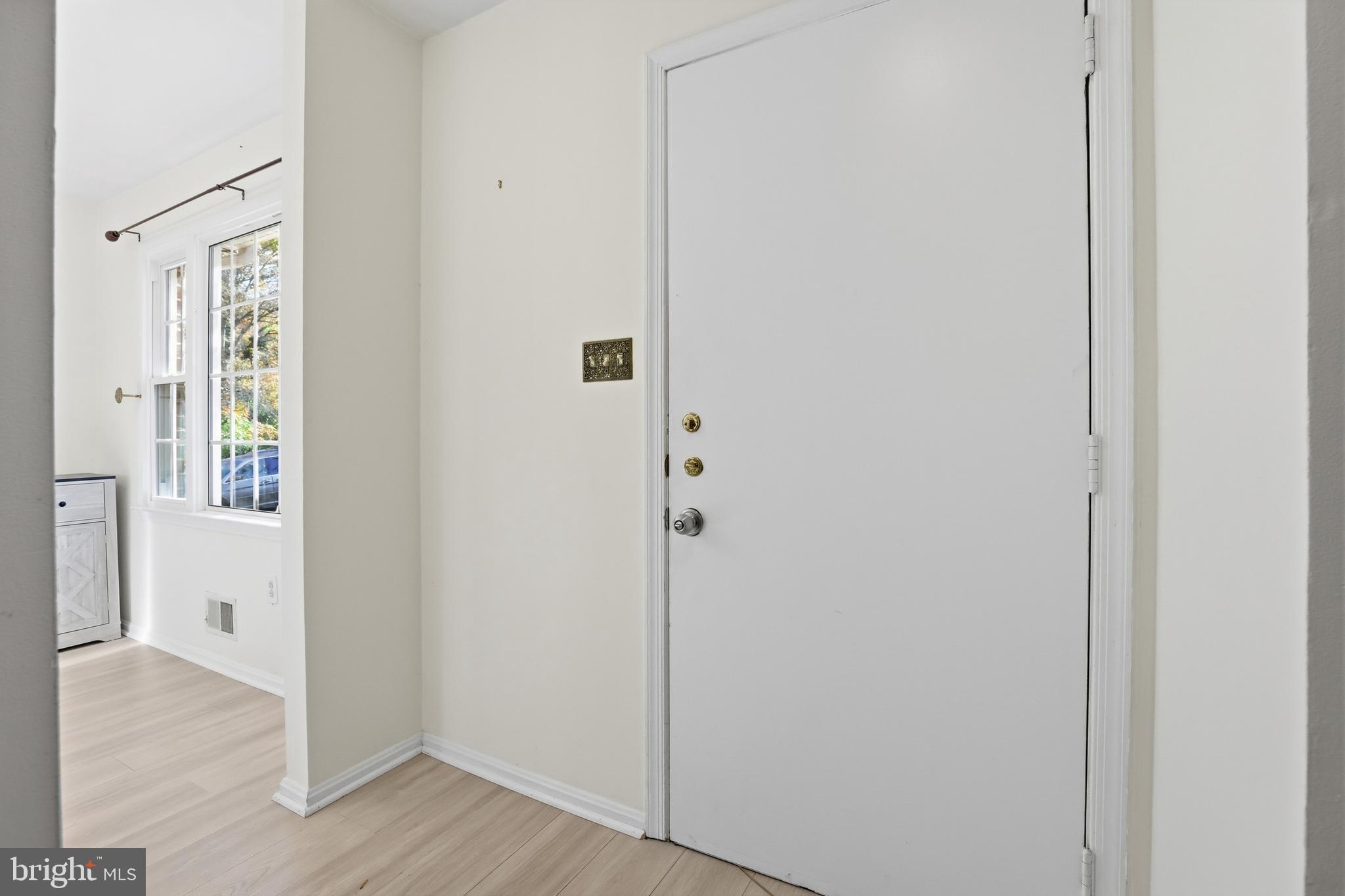 5 Hyacinth Court, Unit 73 Gaithersburg, MD 20878 - Photo 5 of 35