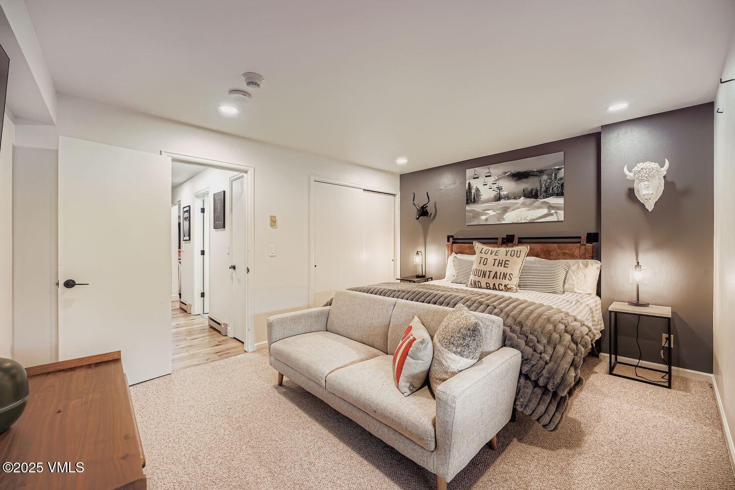 137 Benchmark Road, Unit 423 Avon, CO 81620 - Photo 13 of 20 137 Benchmark Road 423 - Web Quality - 0