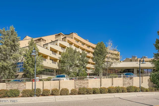 $785,000 | 137 Benchmark Road, Unit 423, Avon, CO 81620