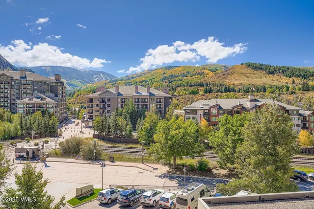 $785,000 | 137 Benchmark Road, Unit 423, Avon, CO 81620