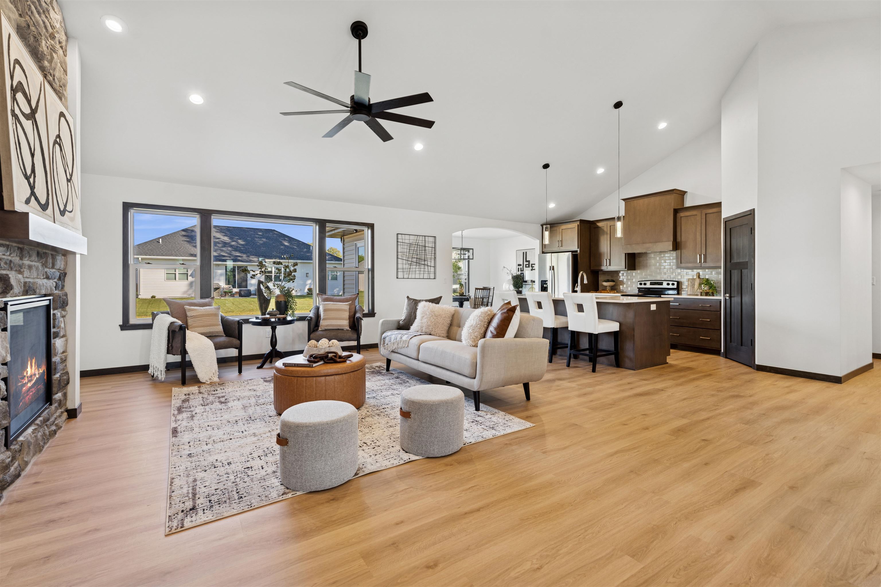 1338 Highland Ridge Drive De Pere, WI 54115 - Photo 4 of 37