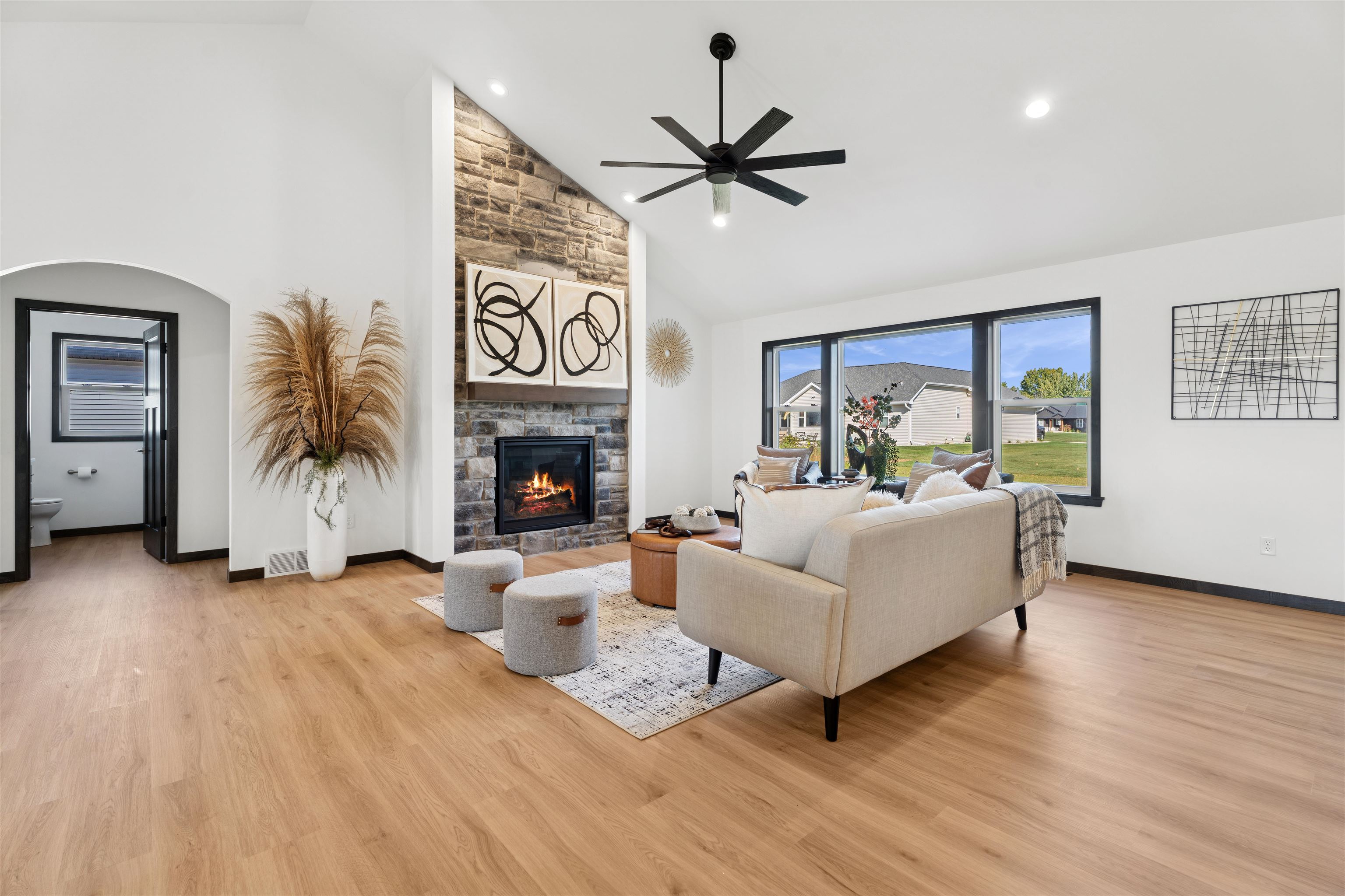 1338 Highland Ridge Drive De Pere, WI 54115 - Photo 5 of 37