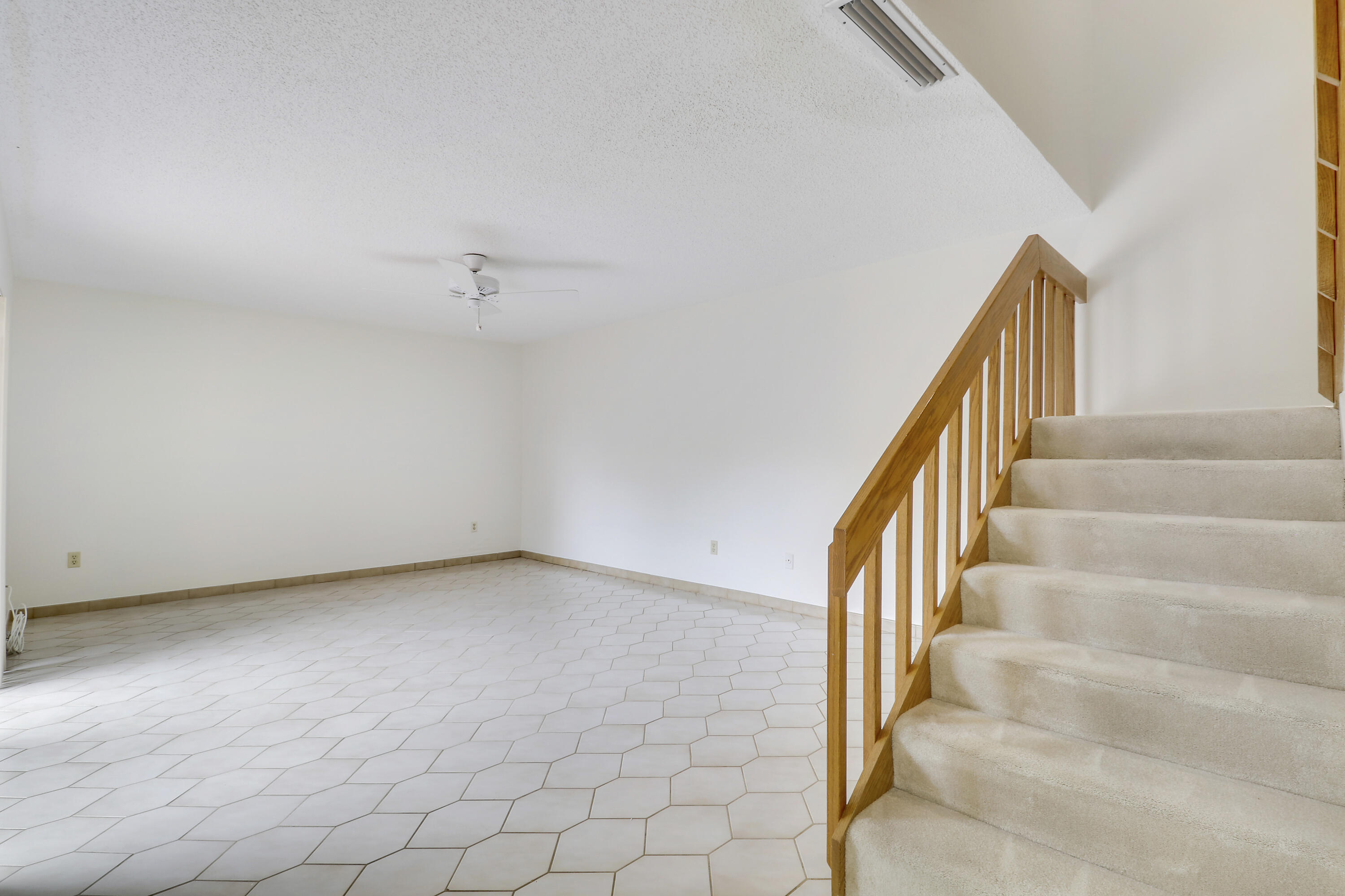 825 Center Street, Unit 49C Jupiter, FL 33458 - Photo 17 of 62 House2-13