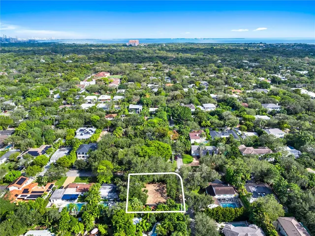$2,250,000 | 5335 Southwest 74th Street, Miami, FL 33143