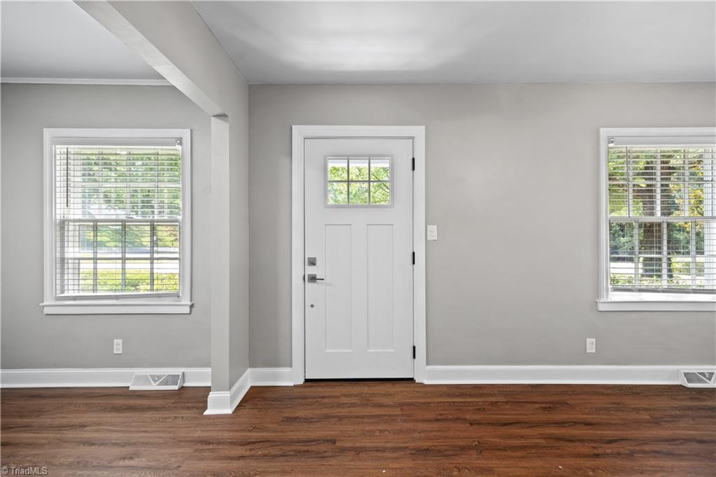 1814 Independence Road Greensboro, NC 27408 - Photo 7 of 47