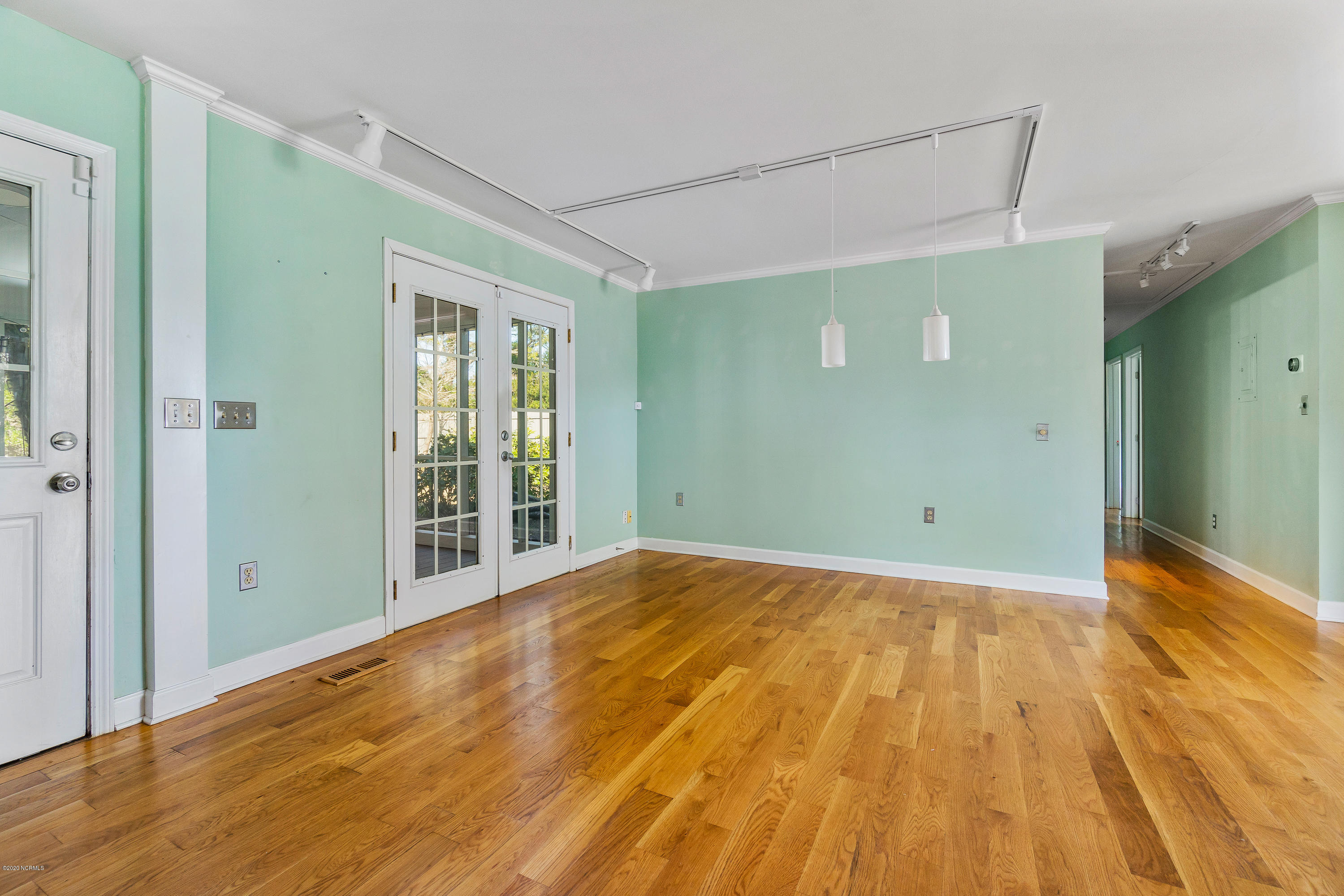 229 Windemere Road Wilmington, NC 28405 - Photo 11 of 23 Dining Area