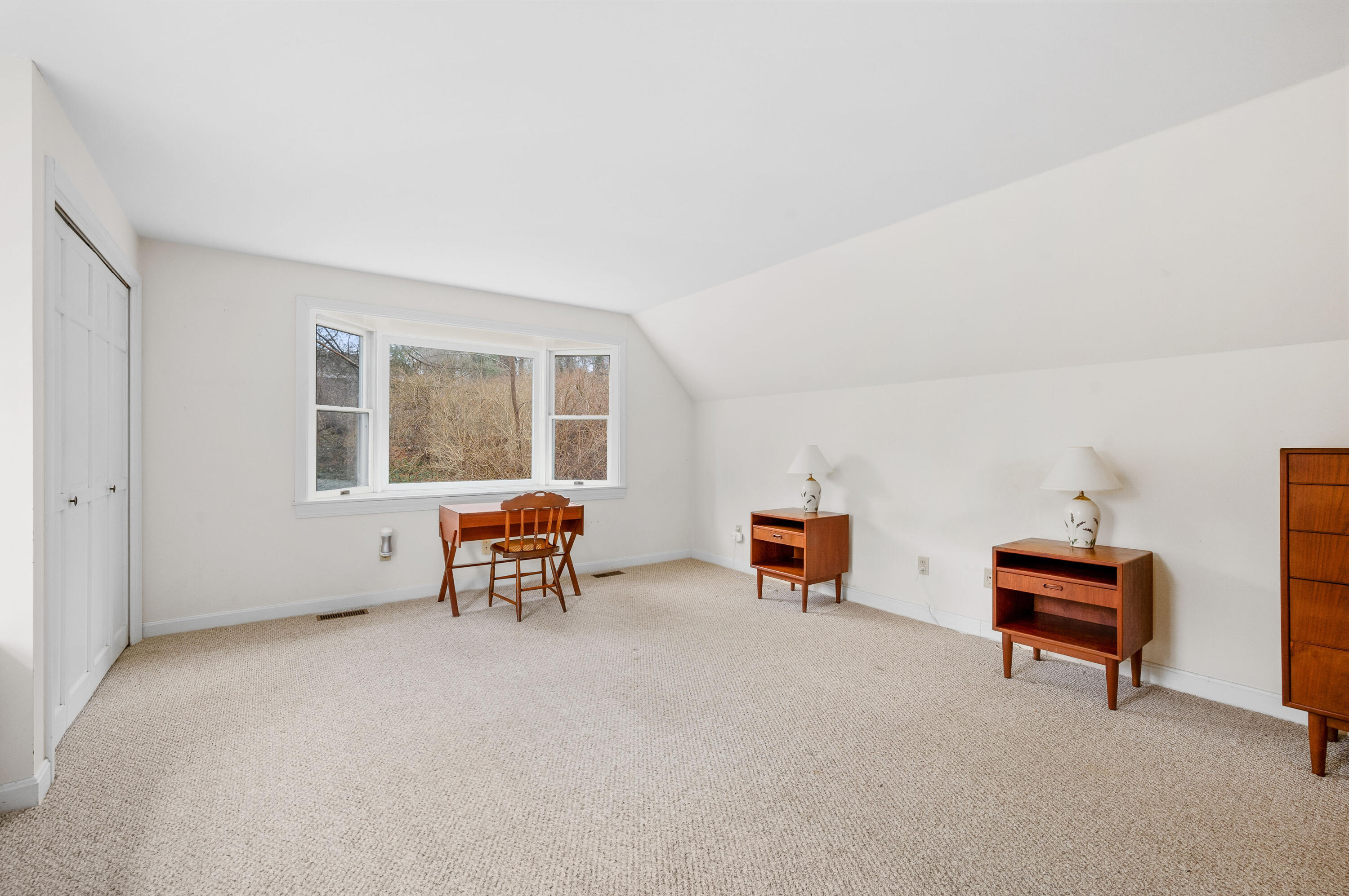 538 South Orleans Road Orleans, MA 02653 - Photo 25 of 35 a living room with furniture and a window