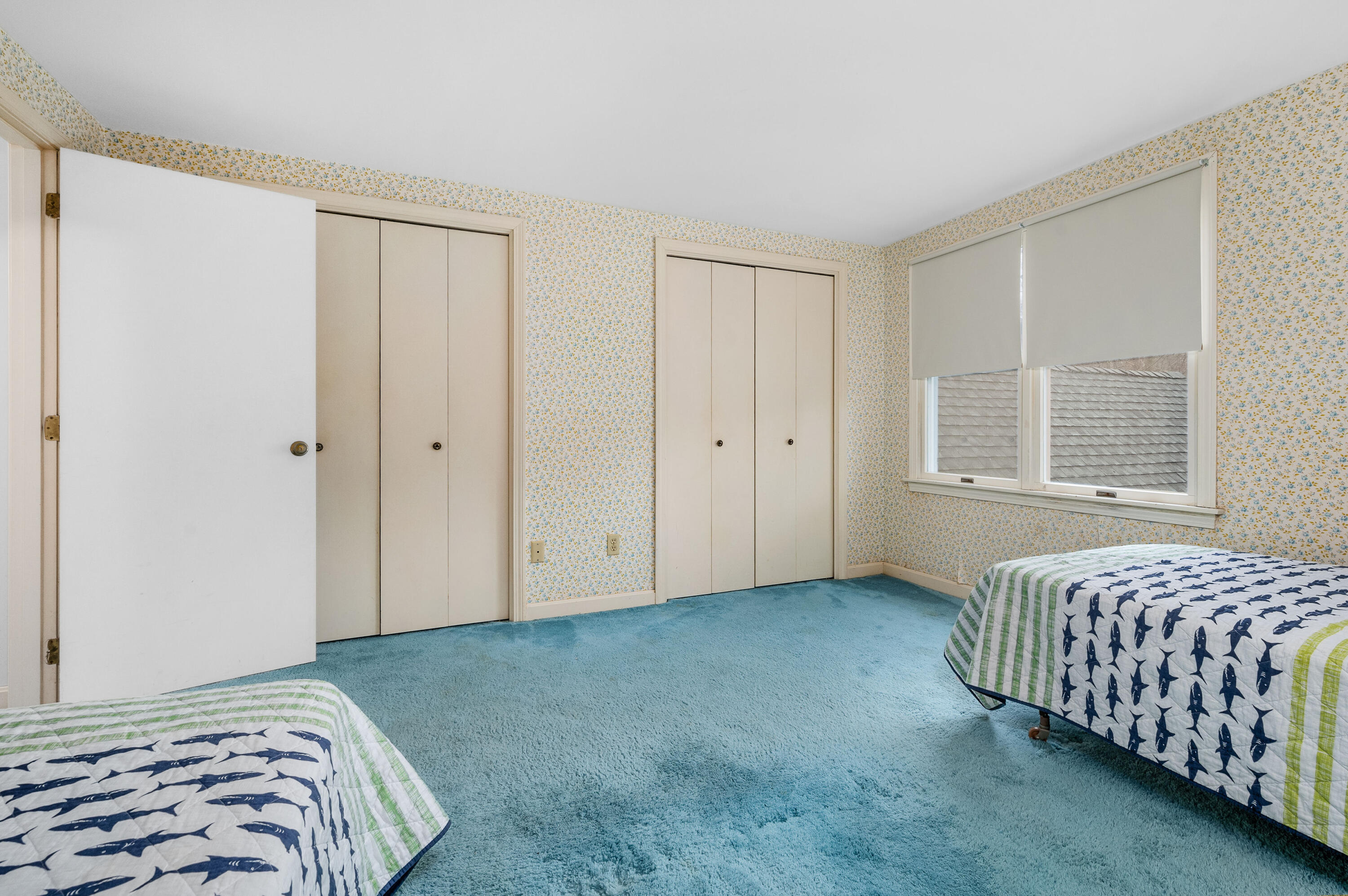 538 South Orleans Road Orleans, MA 02653 - Photo 28 of 35 a bedroom with a bed and a window