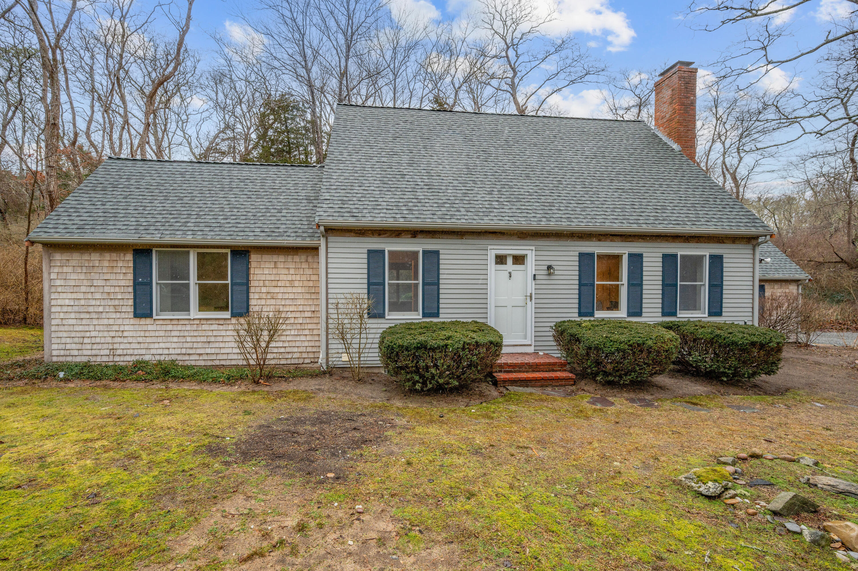 538 South Orleans Road Orleans, MA 02653 - Photo 5 of 35 a front view of a house with a garden